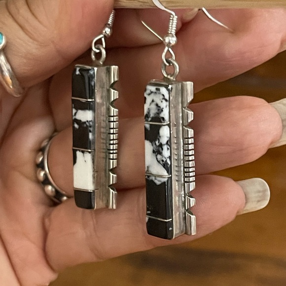SOLD …White Buffalo Earrings with Pendant - Picture 3 of 9